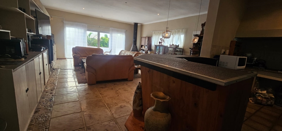 7 Bedroom Property for Sale in Middedorp Western Cape